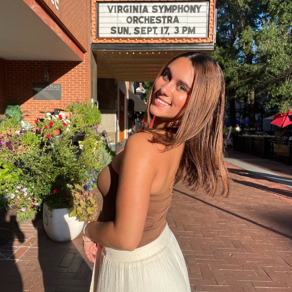 Meet your Posher, Carly